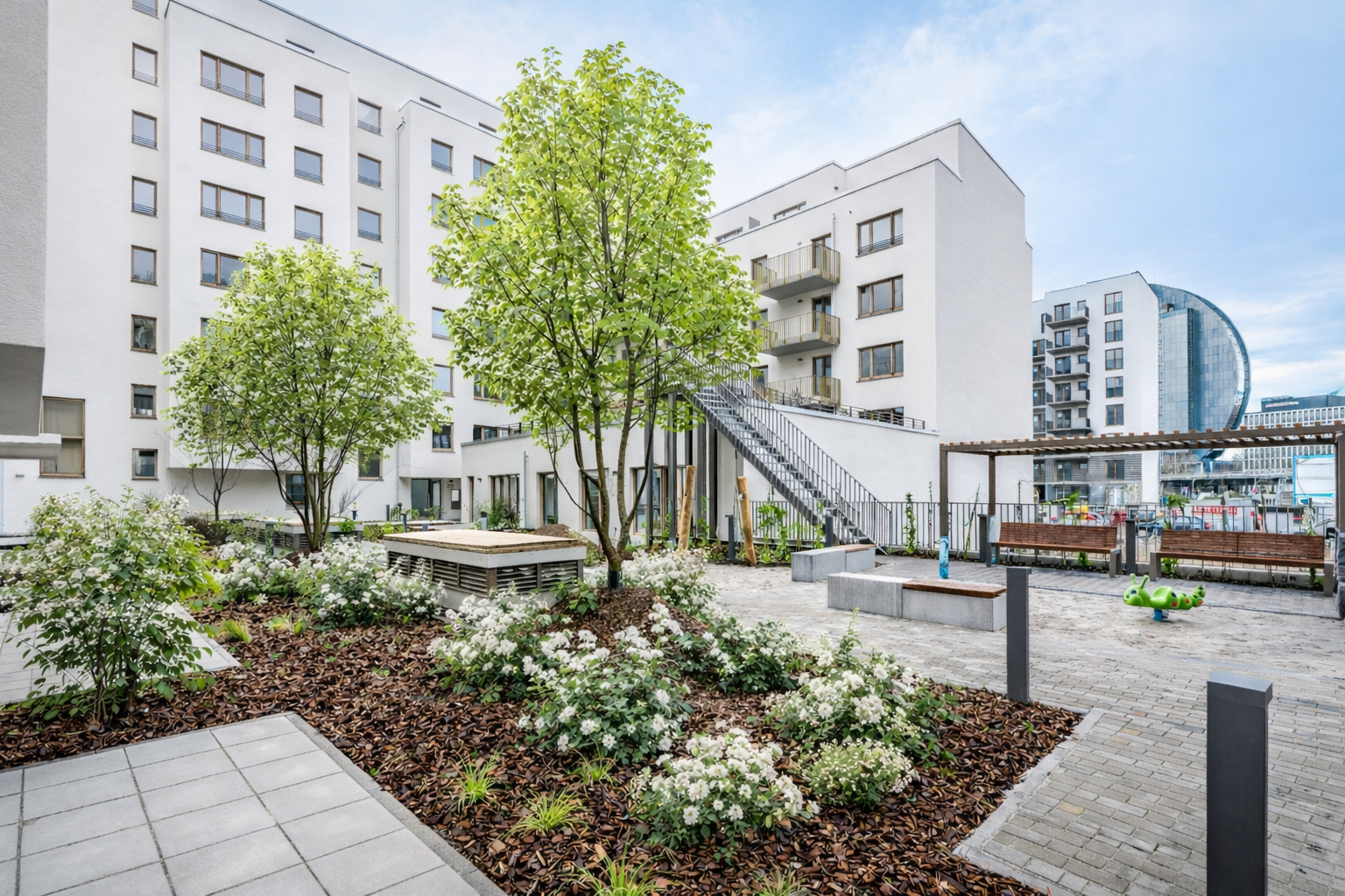 Großzügige 3-Zimmer-Wohnung mit Loggia im Rebstock-Areal - Photo 1