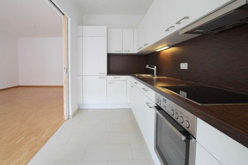 Wohnen am Westhafen: Helle 3-Zimmer-Wohnung mit Balkon & Loggia - Foto 1