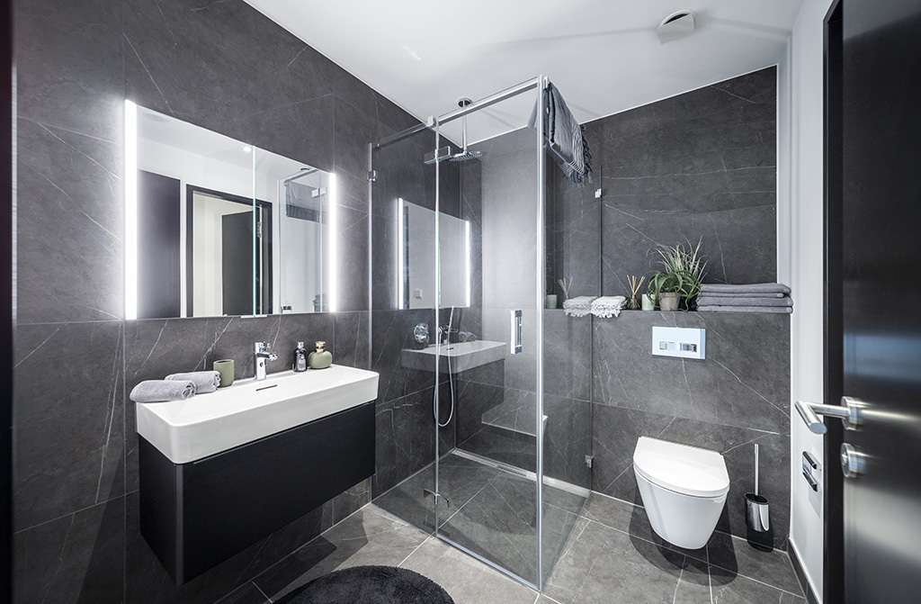 Modern Flair: High-end Living in the Omniturm Tower - Photo 2